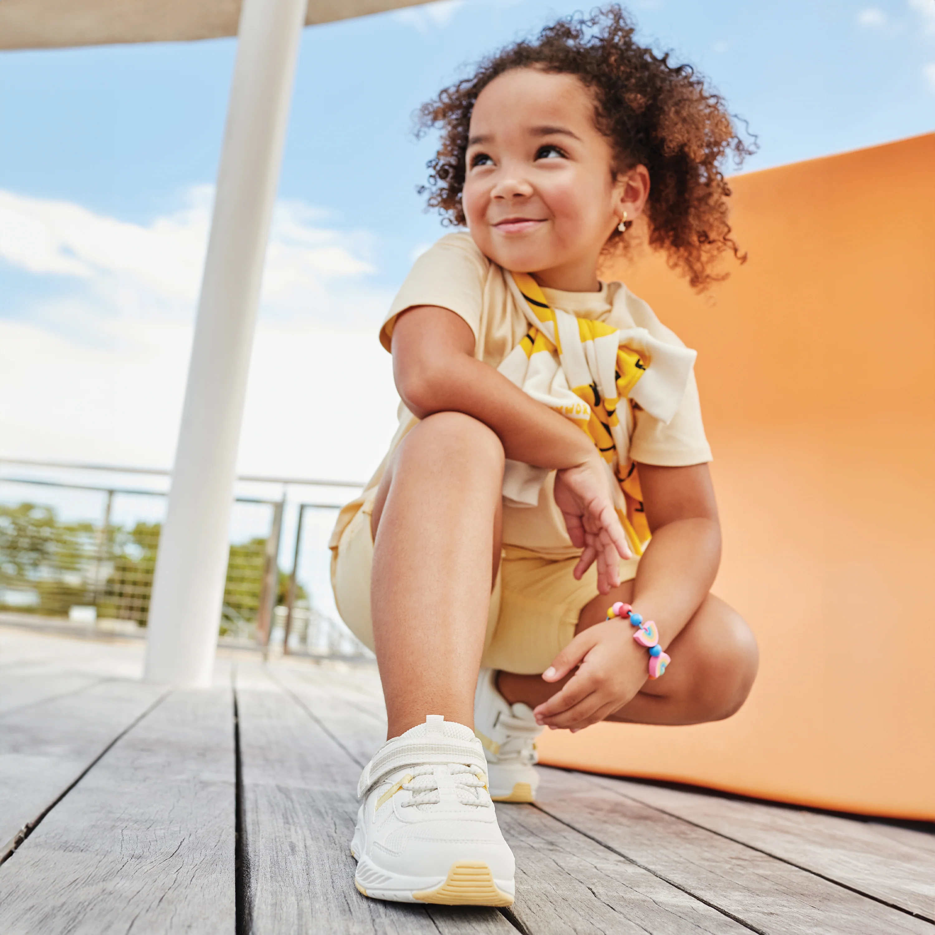 Player Sneaker - Big Kid Off White - Image 9